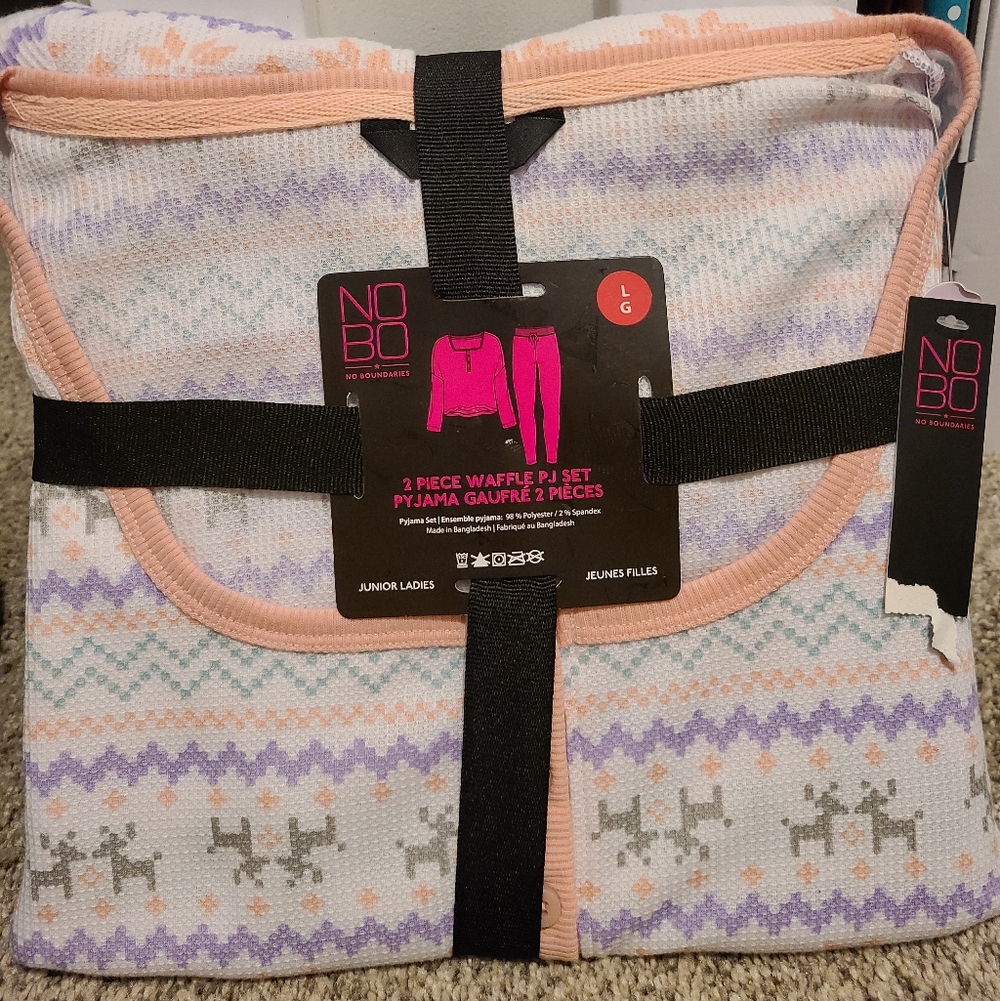NOBO Pastel Zigzag Waffle 2-Piece Pajama Set with Reindeer Motif